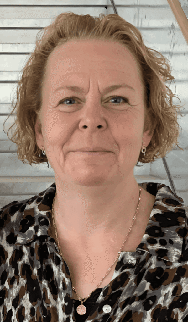 fodterapeut behandling af fødder i klinik i fodklinik Lundby